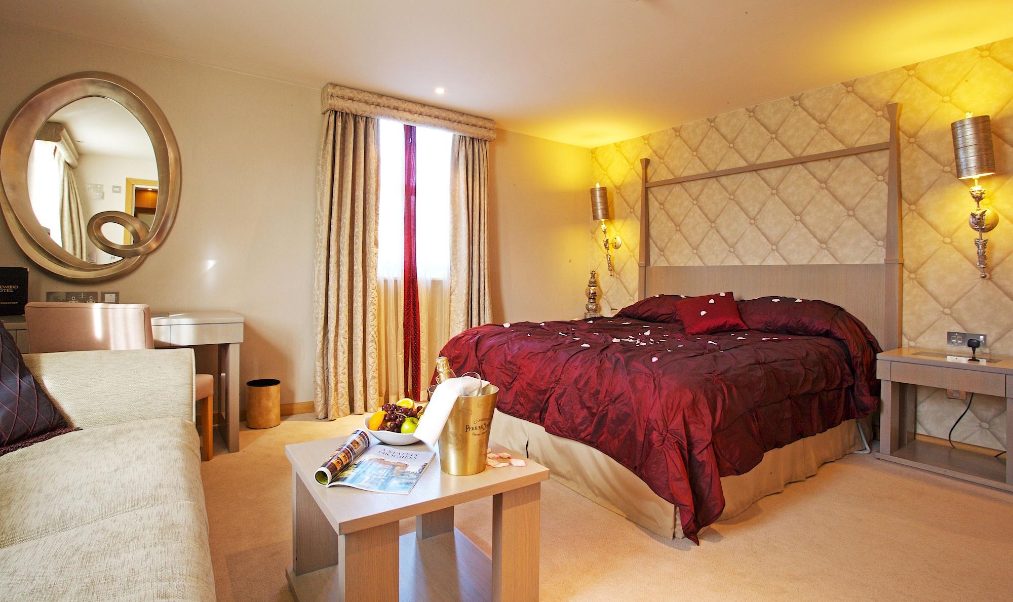 The Pinewood Hotel Slough Buitenkant foto