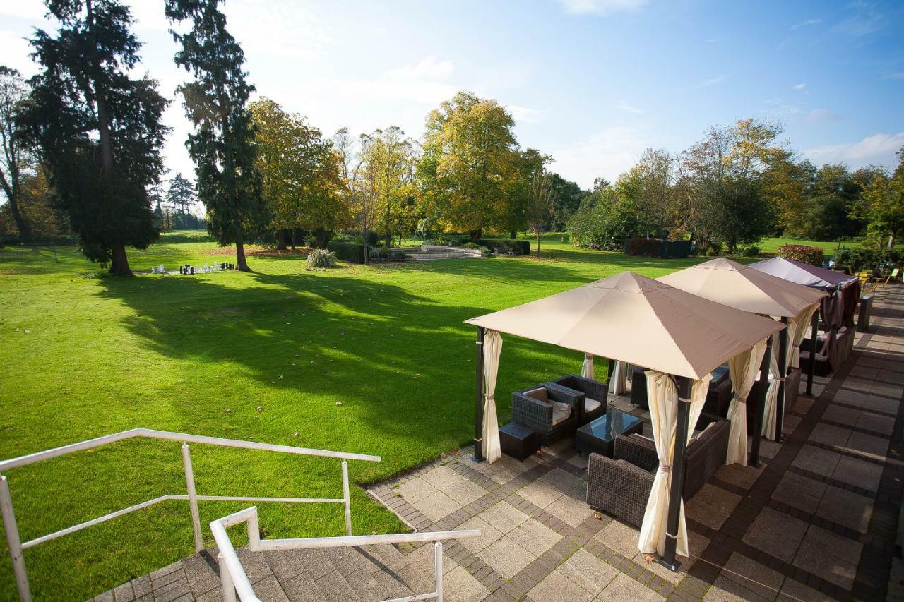 The Pinewood Hotel Slough Buitenkant foto